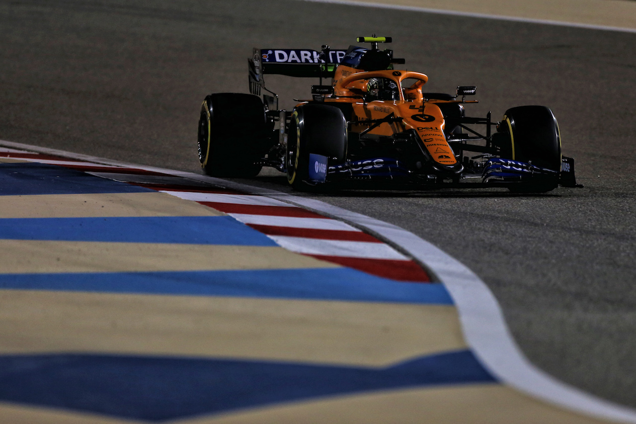 GP SAKHIR, Lando Norris (GBR) McLaren MCL35.
04.12.2020. Formula 1 World Championship, Rd 16, Sakhir Grand Prix, Sakhir, Bahrain, Practice Day
- www.xpbimages.com, EMail: requests@xpbimages.com © Copyright: Moy / XPB Images