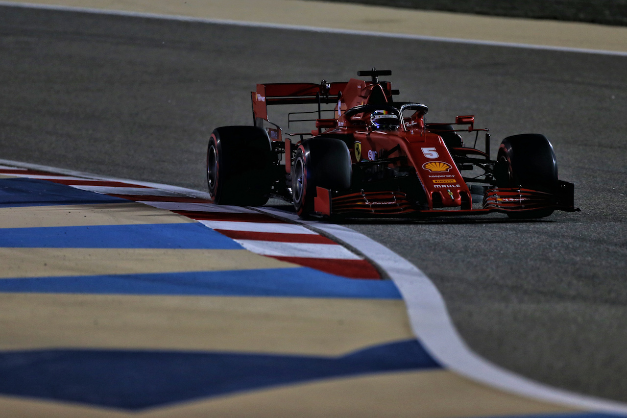 GP SAKHIR, Sebastian Vettel (GER) Ferrari SF1000.
04.12.2020. Formula 1 World Championship, Rd 16, Sakhir Grand Prix, Sakhir, Bahrain, Practice Day
- www.xpbimages.com, EMail: requests@xpbimages.com © Copyright: Moy / XPB Images