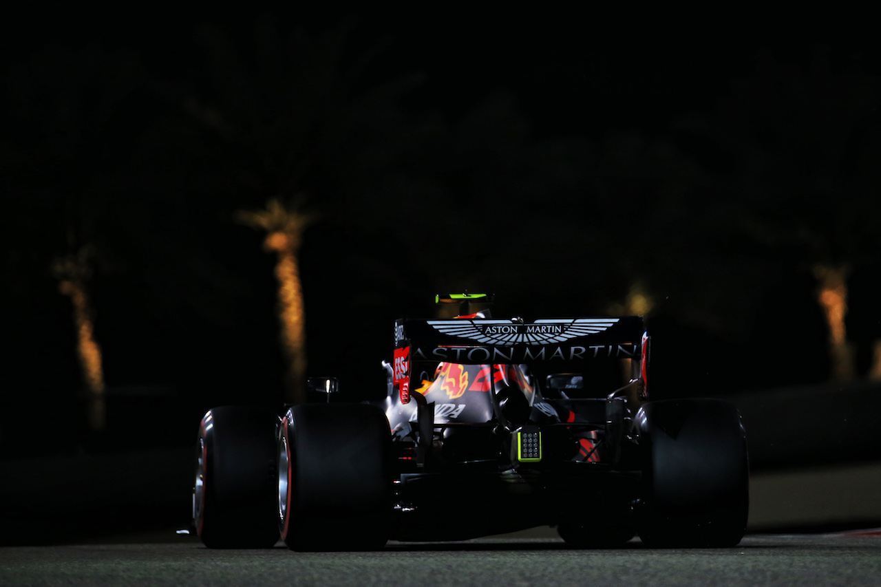 GP SAKHIR, Alexander Albon (THA) Red Bull Racing RB16.
04.12.2020. Formula 1 World Championship, Rd 16, Sakhir Grand Prix, Sakhir, Bahrain, Practice Day
- www.xpbimages.com, EMail: requests@xpbimages.com © Copyright: Batchelor / XPB Images