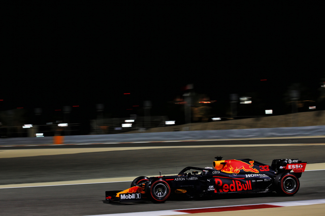GP SAKHIR, Max Verstappen (NLD) Red Bull Racing RB16.
04.12.2020. Formula 1 World Championship, Rd 16, Sakhir Grand Prix, Sakhir, Bahrain, Practice Day
- www.xpbimages.com, EMail: requests@xpbimages.com © Copyright: Batchelor / XPB Images