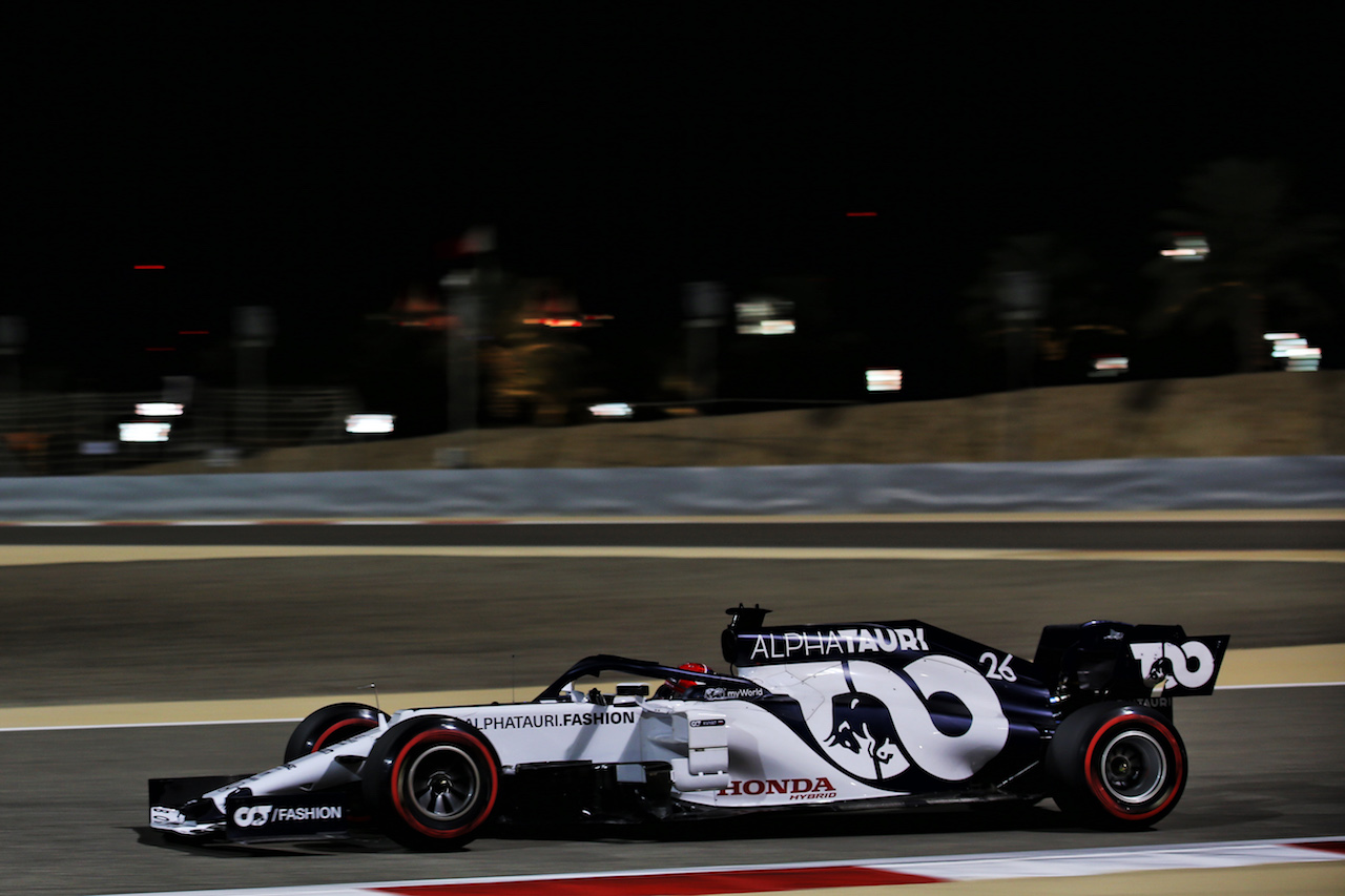 GP SAKHIR, Daniil Kvyat (RUS) AlphaTauri AT01.
04.12.2020. Formula 1 World Championship, Rd 16, Sakhir Grand Prix, Sakhir, Bahrain, Practice Day
- www.xpbimages.com, EMail: requests@xpbimages.com © Copyright: Batchelor / XPB Images