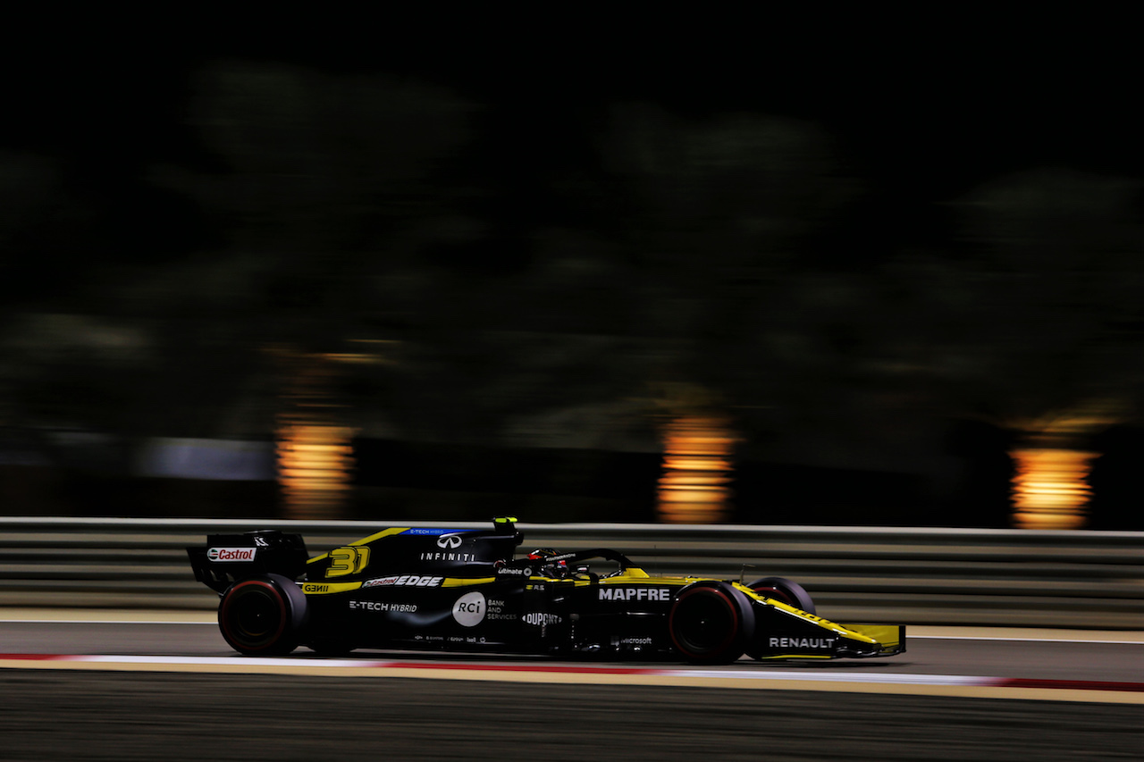 GP SAKHIR, Esteban Ocon (FRA) Renault F1 Team RS20.
04.12.2020. Formula 1 World Championship, Rd 16, Sakhir Grand Prix, Sakhir, Bahrain, Practice Day
- www.xpbimages.com, EMail: requests@xpbimages.com © Copyright: Moy / XPB Images