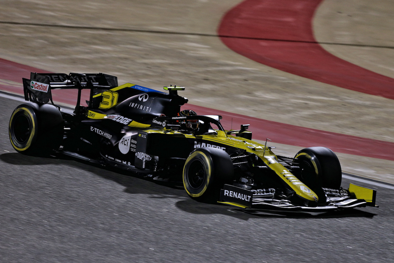 GP SAKHIR, Esteban Ocon (FRA) Renault F1 Team RS20.
04.12.2020. Formula 1 World Championship, Rd 16, Sakhir Grand Prix, Sakhir, Bahrain, Practice Day
- www.xpbimages.com, EMail: requests@xpbimages.com © Copyright: Moy / XPB Images