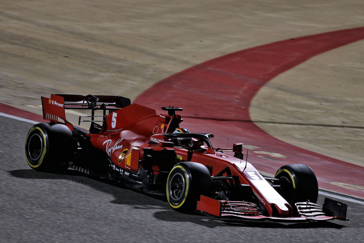GP SAKHIR, Sebastian Vettel (GER) Ferrari SF1000.
04.12.2020. Formula 1 World Championship, Rd 16, Sakhir Grand Prix, Sakhir, Bahrain, Practice Day
- www.xpbimages.com, EMail: requests@xpbimages.com © Copyright: Moy / XPB Images