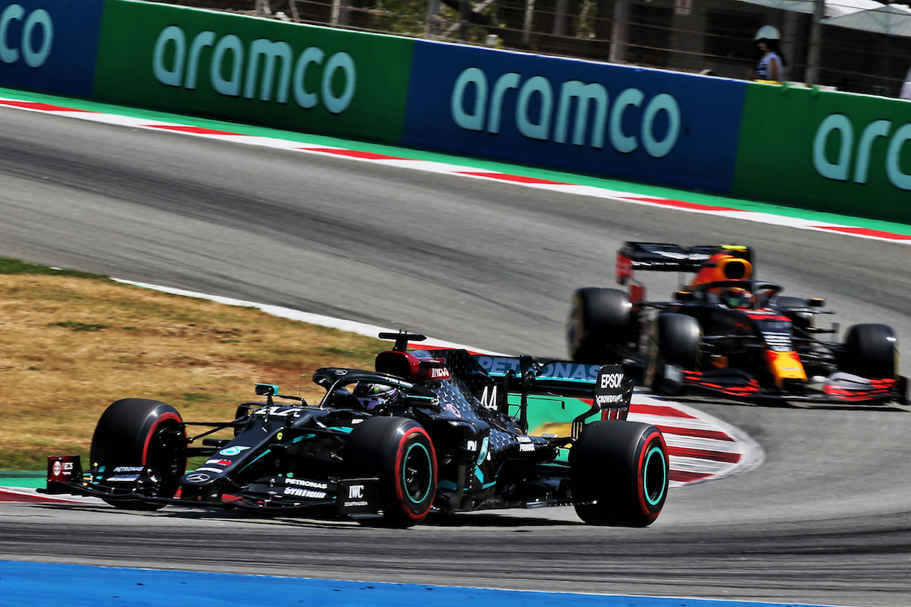 GP SPAGNA, Lewis Hamilton (GBR) Mercedes AMG F1 W11.
15.08.2020. Formula 1 World Championship, Rd 6, Spanish Grand Prix, Barcelona, Spain, Qualifiche Day.
- www.xpbimages.com, EMail: requests@xpbimages.com © Copyright: Batchelor / XPB Images