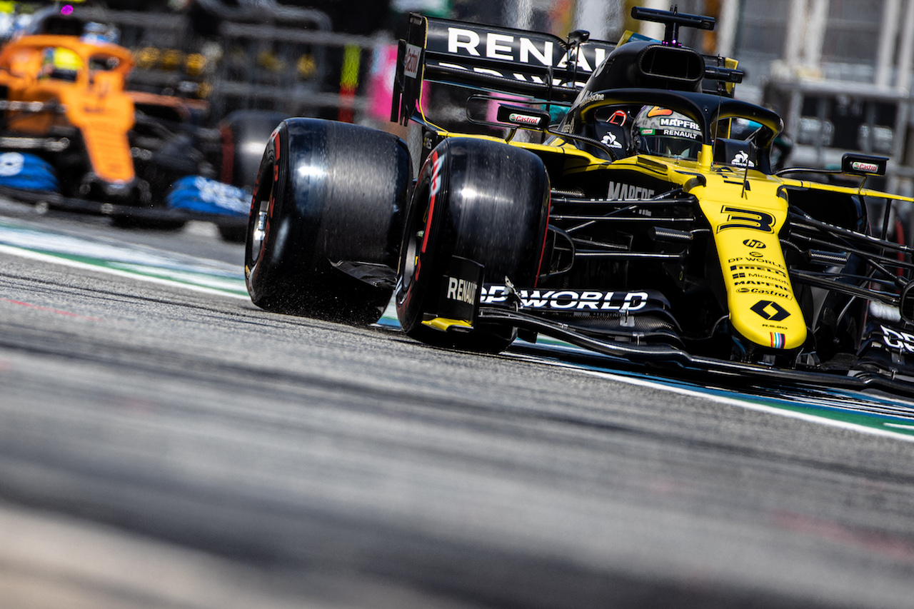 GP SPAGNA, Daniel Ricciardo (AUS) Renault F1 Team RS20.
15.08.2020. Formula 1 World Championship, Rd 6, Spanish Grand Prix, Barcelona, Spain, Qualifiche Day.
- www.xpbimages.com, EMail: requests@xpbimages.com © Copyright: Bearne / XPB Images