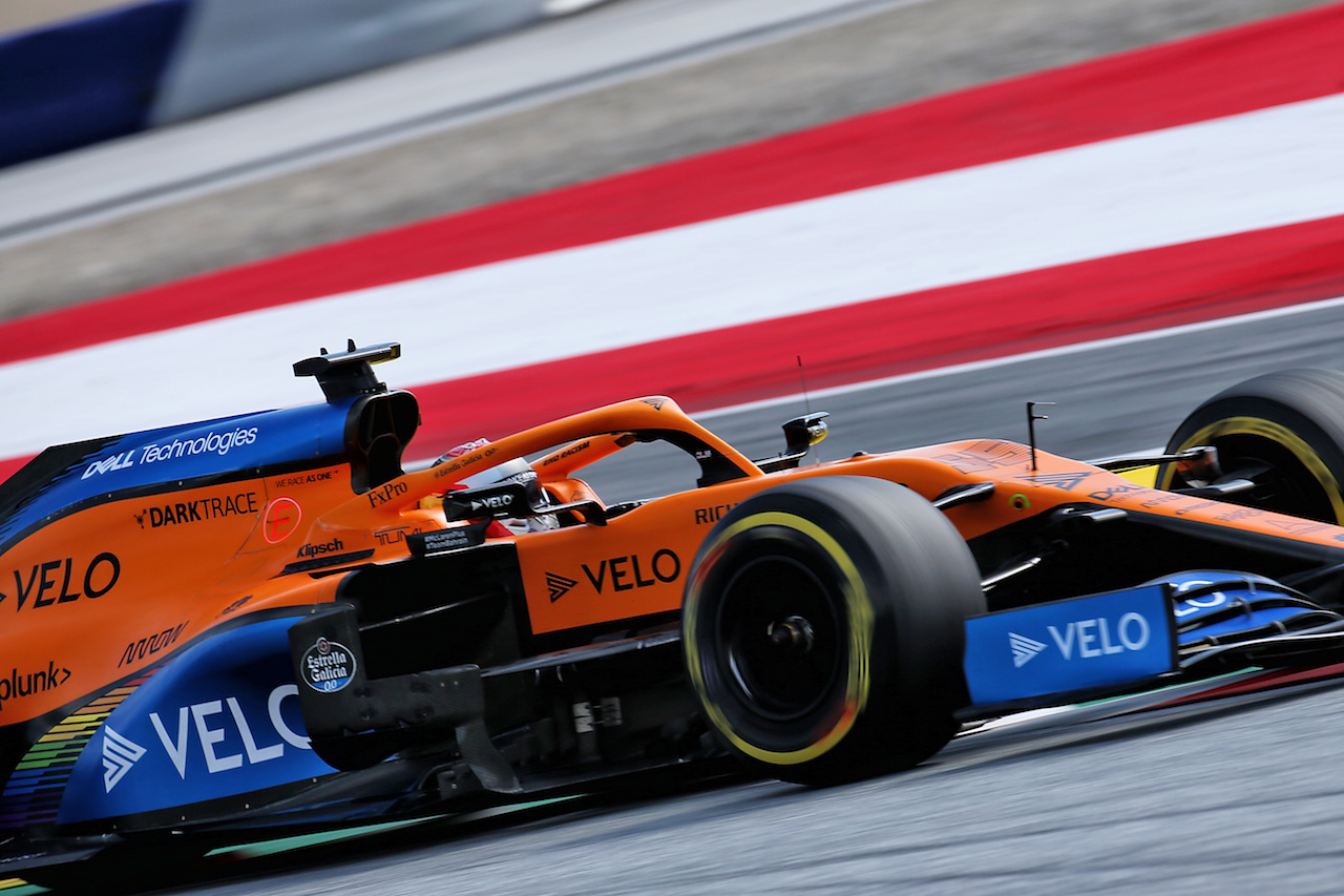 GP STIRIA, Carlos Sainz Jr (ESP) McLaren MCL35.
10.07.2020. Formula 1 World Championship, Rd 2, Steiermark Grand Prix, Spielberg, Austria, Practice Day.
- www.xpbimages.com, EMail: requests@xpbimages.com © Copyright: Batchelor / XPB Images