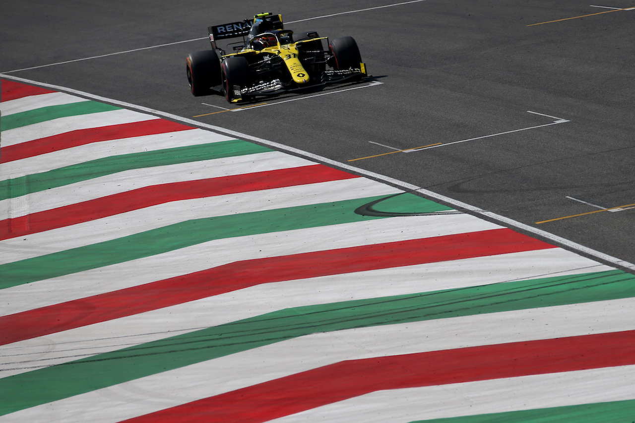 GP TOSCANA FERRARI 1000, Esteban Ocon (FRA) Renault F1 Team RS20.
11.09.2020. Formula 1 World Championship, Rd 9, Tuscan Grand Prix, Mugello, Italy, Practice Day.
- www.xpbimages.com, EMail: requests@xpbimages.com © Copyright: Batchelor / XPB Images