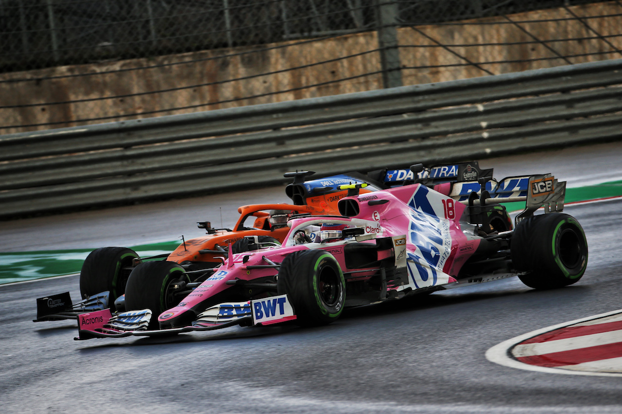 GP TURCHIA, Lance Stroll (CDN) Racing Point F1 Team RP20 e Carlos Sainz Jr (ESP) McLaren MCL35 battle for position.
15.11.2020. Formula 1 World Championship, Rd 14, Turkish Grand Prix, Istanbul, Turkey, Gara Day.
- www.xpbimages.com, EMail: requests@xpbimages.com © Copyright: Batchelor / XPB Images