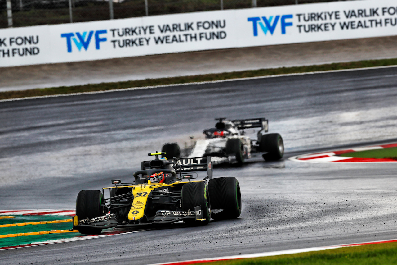 GP TURCHIA, Esteban Ocon (FRA) Renault F1 Team RS20.
15.11.2020. Formula 1 World Championship, Rd 14, Turkish Grand Prix, Istanbul, Turkey, Gara Day.
- www.xpbimages.com, EMail: requests@xpbimages.com © Copyright: Staley / XPB Images