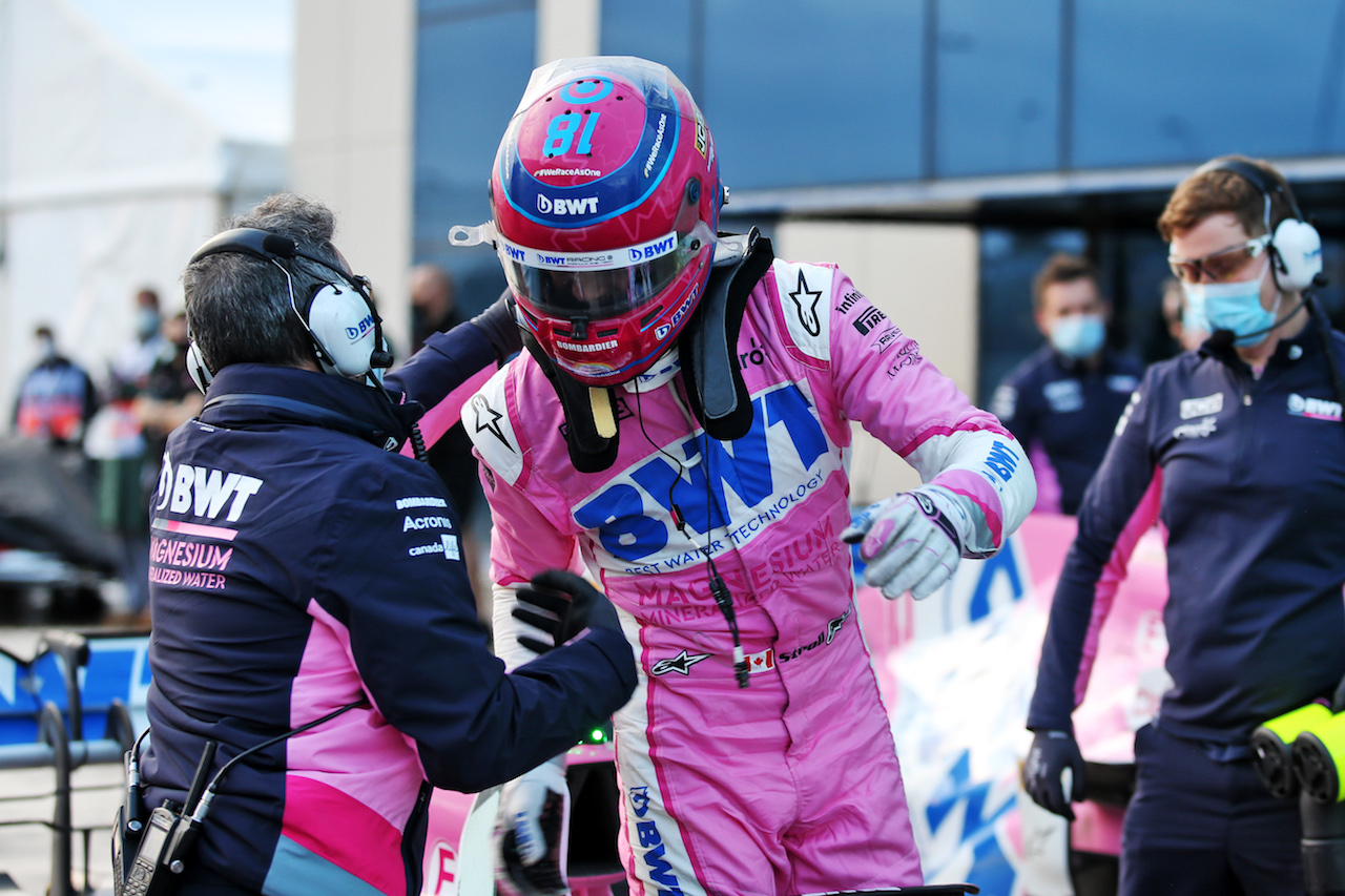 GP TURCHIA, Lance Stroll (CDN) Racing Point F1 Team celebrates his pole position in qualifying parc ferme.
14.11.2020. Formula 1 World Championship, Rd 14, Turkish Grand Prix, Istanbul, Turkey, Qualifiche Day.
- www.xpbimages.com, EMail: requests@xpbimages.com © Copyright: Batchelor / XPB Images