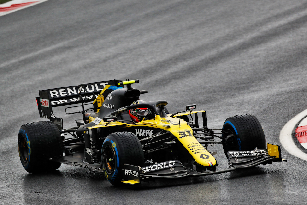 GP TURCHIA, Esteban Ocon (FRA) Renault F1 Team RS20.
14.11.2020. Formula 1 World Championship, Rd 14, Turkish Grand Prix, Istanbul, Turkey, Qualifiche Day.
- www.xpbimages.com, EMail: requests@xpbimages.com © Copyright: Staley / XPB Images