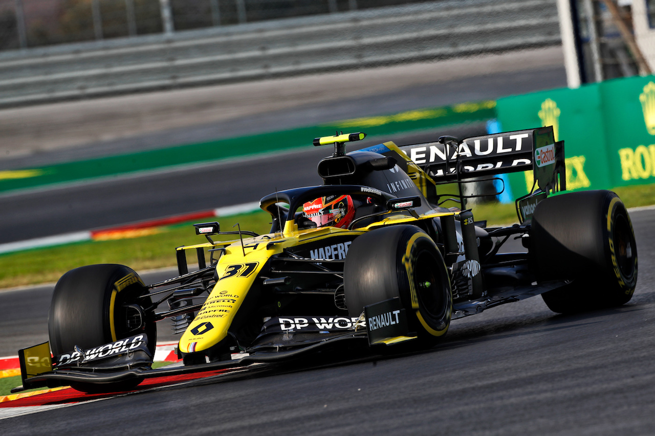 GP TURCHIA, Esteban Ocon (FRA) Renault F1 Team RS20.
13.11.2020 Formula 1 World Championship, Rd 14, Turkish Grand Prix, Istanbul, Turkey, Practice Day.
- www.xpbimages.com, EMail: requests@xpbimages.com © Copyright: Staley / XPB Images