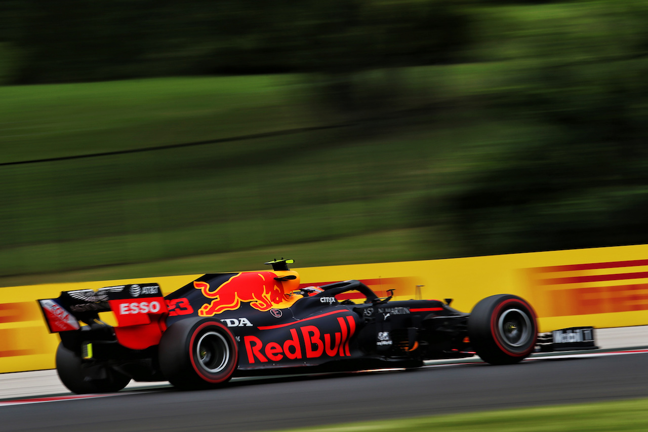 GP UNGHERIA, Alexander Albon (THA) Red Bull Racing RB16.
18.07.2020. Formula 1 World Championship, Rd 3, Hungarian Grand Prix, Budapest, Hungary, Qualifiche Day.
- www.xpbimages.com, EMail: requests@xpbimages.com © Copyright: Charniaux / XPB Images