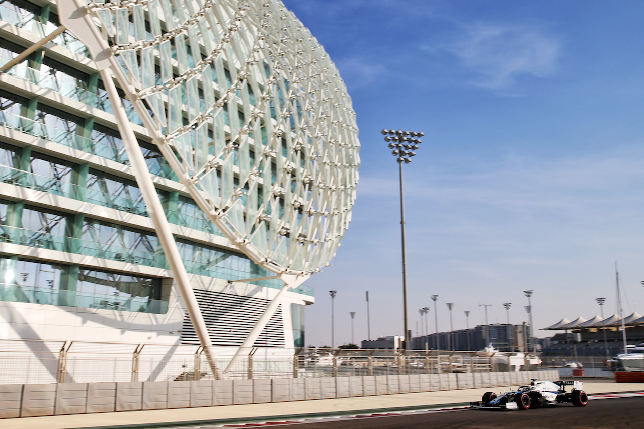 YOUNG DRIVER TEST ABU DHABI, Jack Aitken (GBR) / (KOR) Williams Racing FW43.
15.12.2020. Formula 1 Testing, Yas Marina Circuit, Abu Dhabi, Tuesday.
- www.xpbimages.com, EMail: requests@xpbimages.com © Copyright: Batchelor / XPB Images