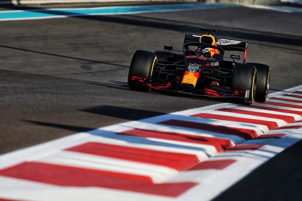 YOUNG DRIVER TEST ABU DHABI, Juri Vips (EST) Red Bull Racing RB16 Test Driver.
15.12.2020. Formula 1 Testing, Yas Marina Circuit, Abu Dhabi, Tuesday.
- www.xpbimages.com, EMail: requests@xpbimages.com © Copyright: Batchelor / XPB Images