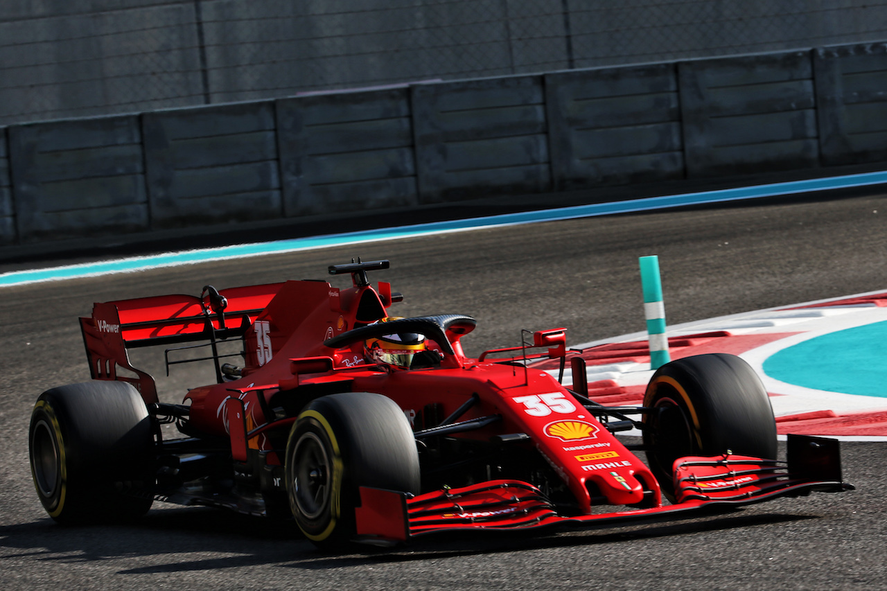 YOUNG DRIVER TEST ABU DHABI, Robert Shwartzman (RUS) Ferrari SF1000 Test Driver.
15.12.2020. Formula 1 Testing, Yas Marina Circuit, Abu Dhabi, Tuesday.
- www.xpbimages.com, EMail: requests@xpbimages.com © Copyright: Batchelor / XPB Images