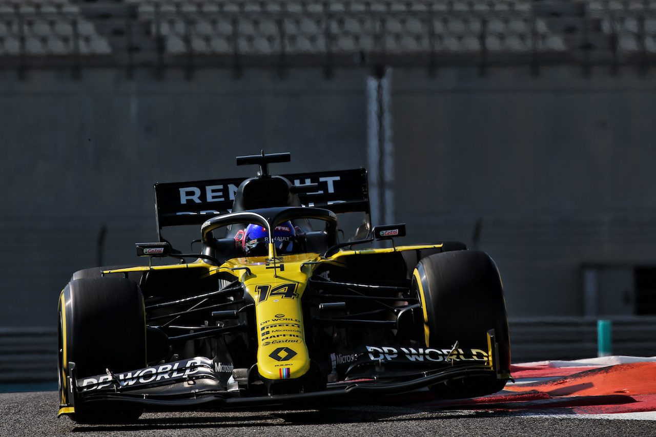 YOUNG DRIVER TEST ABU DHABI, Fernando Alonso (ESP) Renault F1 Team RS20.
15.12.2020. Formula 1 Testing, Yas Marina Circuit, Abu Dhabi, Tuesday.
- www.xpbimages.com, EMail: requests@xpbimages.com © Copyright: Batchelor / XPB Images