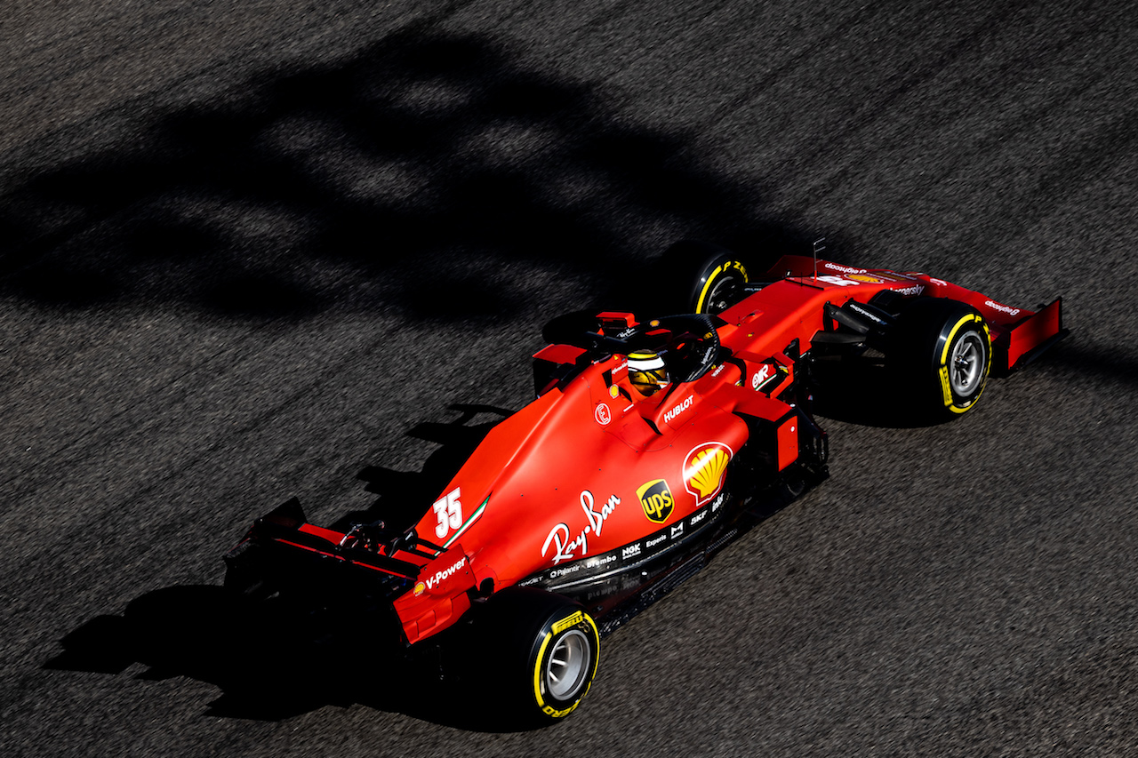YOUNG DRIVER TEST ABU DHABI, Robert Shwartzman (RUS) Ferrari SF1000 Test Driver.
15.12.2020. Formula 1 Testing, Yas Marina Circuit, Abu Dhabi, Tuesday.
- www.xpbimages.com, EMail: requests@xpbimages.com © Copyright: Bearne / XPB Images