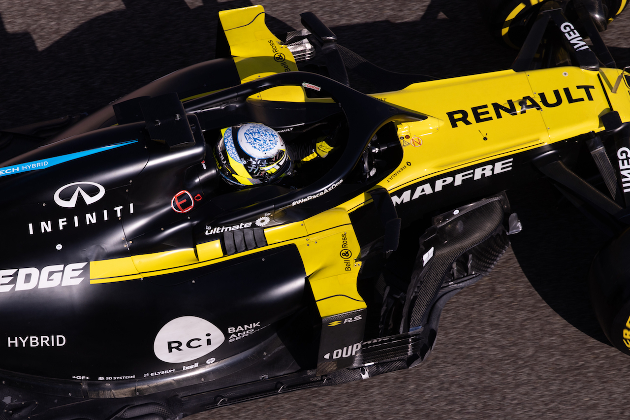 YOUNG DRIVER TEST ABU DHABI, Guanyu Zhou (CHN) Renault F1 Team RS20 Test Driver.
15.12.2020. Formula 1 Testing, Yas Marina Circuit, Abu Dhabi, Tuesday.
- www.xpbimages.com, EMail: requests@xpbimages.com © Copyright: Bearne / XPB Images