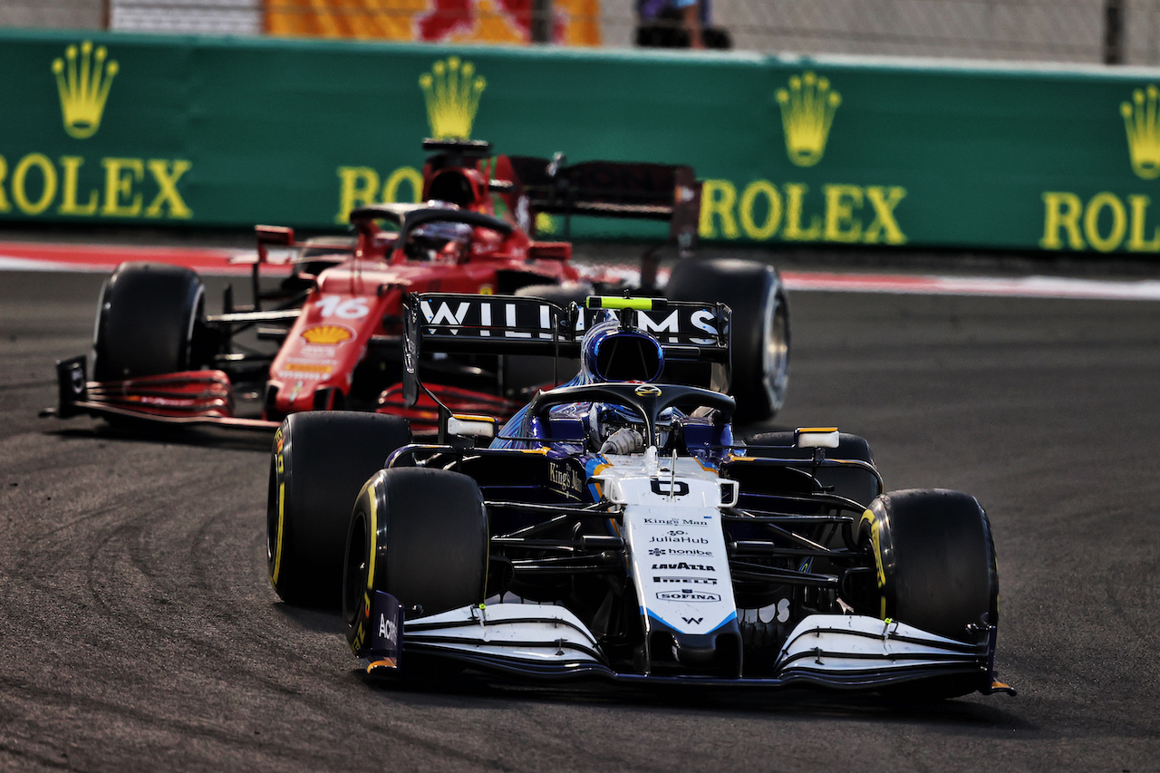 GP ABU DHABI, Nicholas Latifi (CDN) Williams Racing FW43B.
12.12.2021. Formula 1 World Championship, Rd 22, Abu Dhabi Grand Prix, Yas Marina Circuit, Abu Dhabi, Gara Day.
- www.xpbimages.com, EMail: requests@xpbimages.com © Copyright: Moy / XPB Images