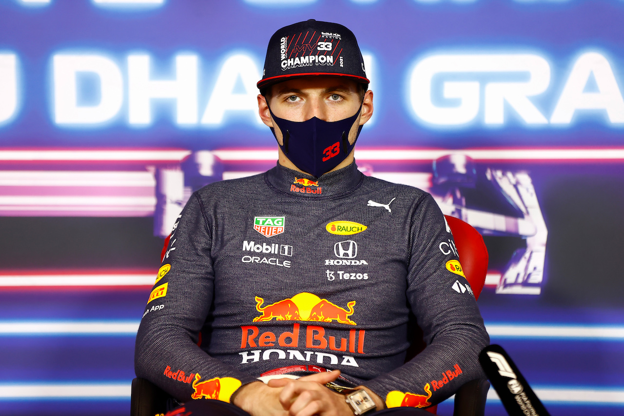 GP ABU DHABI, Max Verstappen (NLD) Red Bull Racing in the post race FIA Press Conference.
12.12.2021. Formula 1 World Championship, Rd 22, Abu Dhabi Grand Prix, Yas Marina Circuit, Abu Dhabi, Gara Day.
- www.xpbimages.com, EMail: requests@xpbimages.com © Copyright: FIA Pool Image for Editorial Use Only