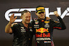 GP ABU DHABI, Christian Horner (GBR) Red Bull Racing Team Principal with 1st place e new World Champion, Max Verstappen (NLD) Red Bull Racing RB16B.
12.12.2021. Formula 1 World Championship, Rd 22, Abu Dhabi Grand Prix, Yas Marina Circuit, Abu Dhabi, Gara Day.
- www.xpbimages.com, EMail: requests@xpbimages.com © Copyright: Batchelor / XPB Images