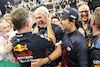 GP ABU DHABI,  Dr Helmut Marko (AUT) Red Bull Motorsport Consultant, Christian Horner (GBR) Red Bull Racing Team Principal e Sergio Perez (MEX) Red Bull Racing RB16B.
12.12.2021. Formula 1 World Championship, Rd 22, Abu Dhabi Grand Prix, Yas Marina Circuit, Abu Dhabi, Gara Day.
- www.xpbimages.com, EMail: requests@xpbimages.com © Copyright: Batchelor / XPB Images