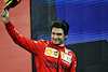 GP ABU DHABI, Carlos Sainz Jr (ESP) Ferrari celebrates his third position on the podium.
12.12.2021. Formula 1 World Championship, Rd 22, Abu Dhabi Grand Prix, Yas Marina Circuit, Abu Dhabi, Gara Day.
- www.xpbimages.com, EMail: requests@xpbimages.com © Copyright: Moy / XPB Images