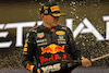 GP ABU DHABI, Gara winner e World Champion Max Verstappen (NLD) Red Bull Racing celebrates on the podium.
12.12.2021. Formula 1 World Championship, Rd 22, Abu Dhabi Grand Prix, Yas Marina Circuit, Abu Dhabi, Gara Day.
- www.xpbimages.com, EMail: requests@xpbimages.com © Copyright: Moy / XPB Images