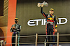 GP ABU DHABI, Gara winner e World Champion Max Verstappen (NLD) Red Bull Racing celebrates on the podium alongside second placed Lewis Hamilton (GBR) Mercedes AMG F1 (Left).
12.12.2021. Formula 1 World Championship, Rd 22, Abu Dhabi Grand Prix, Yas Marina Circuit, Abu Dhabi, Gara Day.
- www.xpbimages.com, EMail: requests@xpbimages.com © Copyright: Moy / XPB Images