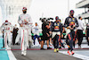 GP ABU DHABI, Antonio Giovinazzi (ITA), Alfa Romeo Racing e Max Verstappen (NLD), Red Bull Racing 
12.12.2021. Formula 1 World Championship, Rd 22, Abu Dhabi Grand Prix, Yas Marina Circuit, Abu Dhabi, Gara Day.
- www.xpbimages.com, EMail: requests@xpbimages.com ¬© Copyright: Charniaux / XPB Images
