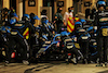 GP ABU DHABI, Fernando Alonso (ESP) Alpine F1 Team A521 makes a pit stop.
12.12.2021. Formula 1 World Championship, Rd 22, Abu Dhabi Grand Prix, Yas Marina Circuit, Abu Dhabi, Gara Day.
- www.xpbimages.com, EMail: requests@xpbimages.com © Copyright: Bearne / XPB Images