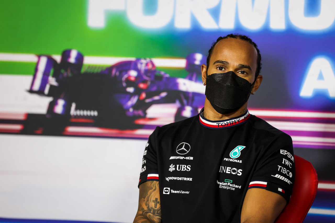 GP ABU DHABI, Lewis Hamilton (GBR) Mercedes AMG F1 in the FIA Press Conference.
09.12.2021. Formula 1 World Championship, Rd 22, Abu Dhabi Grand Prix, Yas Marina Circuit, Abu Dhabi, Preparation Day.
- www.xpbimages.com, EMail: requests@xpbimages.com © Copyright: FIA Pool Image for Editorial Use Only
