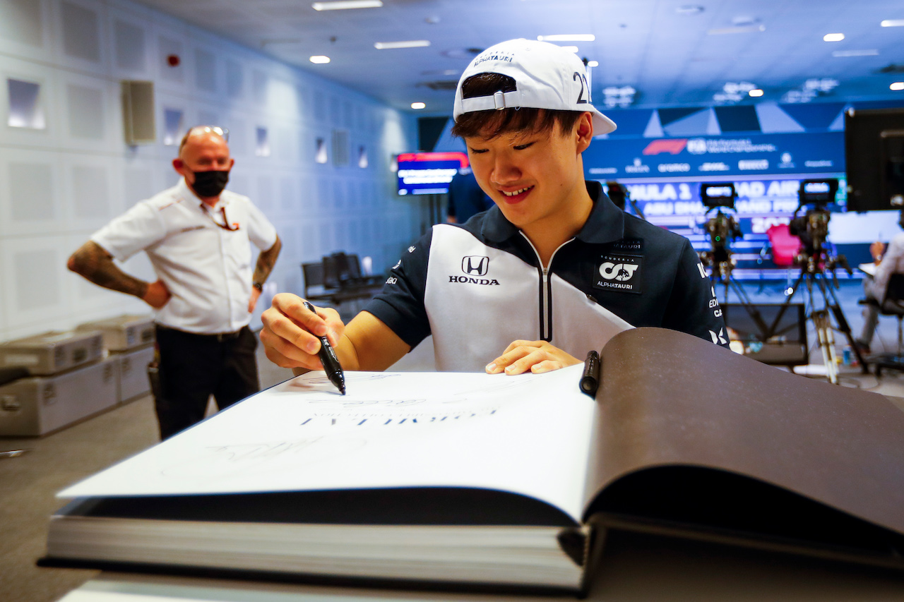 GP ABU DHABI GIOVEDI