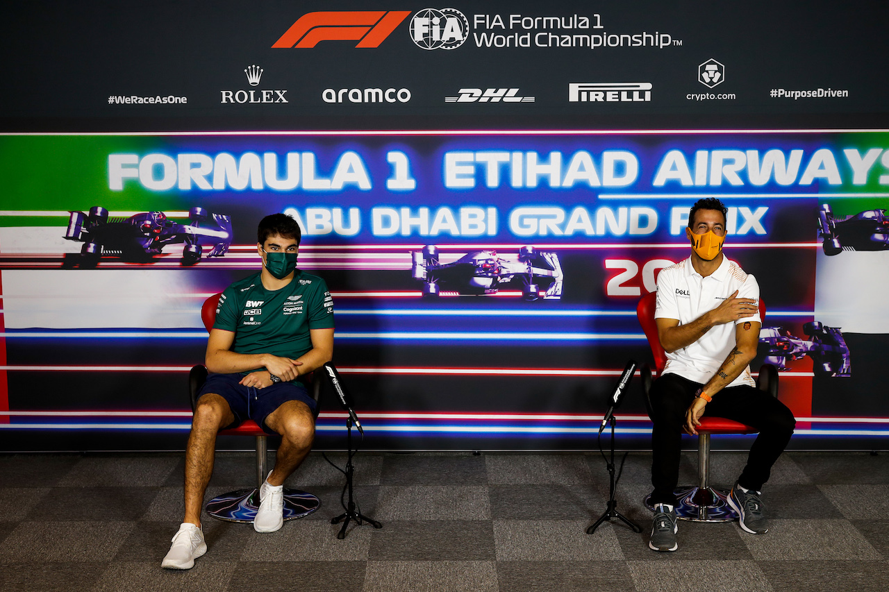 GP ABU DHABI, (L to R): Lance Stroll (CDN) Aston Martin F1 Team e Daniel Ricciardo (AUS) McLaren in the FIA Press Conference.
09.12.2021. Formula 1 World Championship, Rd 22, Abu Dhabi Grand Prix, Yas Marina Circuit, Abu Dhabi, Preparation Day.
- www.xpbimages.com, EMail: requests@xpbimages.com © Copyright: FIA Pool Image for Editorial Use Only