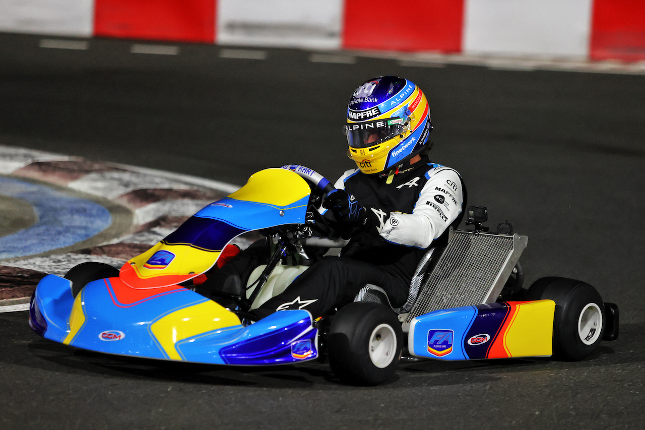 GP ABU DHABI, Fernando Alonso (ESP) Alpine F1 Team - Alpine F1 Team Media Karting Event.
09.12.2021. Formula 1 World Championship, Rd 22, Abu Dhabi Grand Prix, Yas Marina Circuit, Abu Dhabi, Preparation Day.
- www.xpbimages.com, EMail: requests@xpbimages.com © Copyright: Moy / XPB Images
