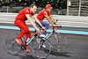GP ABU DHABI, Carlos Sainz Jr (ESP) Ferrari rides the circuit with Riccardo Adami (ITA) Ferrari Gara Engineer.
09.12.2021. Formula 1 World Championship, Rd 22, Abu Dhabi Grand Prix, Yas Marina Circuit, Abu Dhabi, Preparation Day.
- www.xpbimages.com, EMail: requests@xpbimages.com © Copyright: Moy / XPB Images