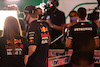 GP ABU DHABI, Max Verstappen (NLD), Red Bull Racing e Lewis Hamilton (GBR), Mercedes AMG F1  
09.12.2021. Formula 1 World Championship, Rd 22, Abu Dhabi Grand Prix, Yas Marina Circuit, Abu Dhabi, Preparation Day.
- www.xpbimages.com, EMail: requests@xpbimages.com ¬© Copyright: Charniaux / XPB Images