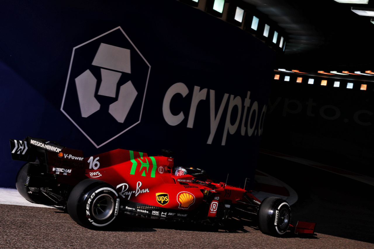 GP ABU DHABI, Charles Leclerc (MON) Ferrari SF-21.
11.12.2021. Formula 1 World Championship, Rd 22, Abu Dhabi Grand Prix, Yas Marina Circuit, Abu Dhabi, Qualifiche Day.
- www.xpbimages.com, EMail: requests@xpbimages.com © Copyright: Batchelor / XPB Images