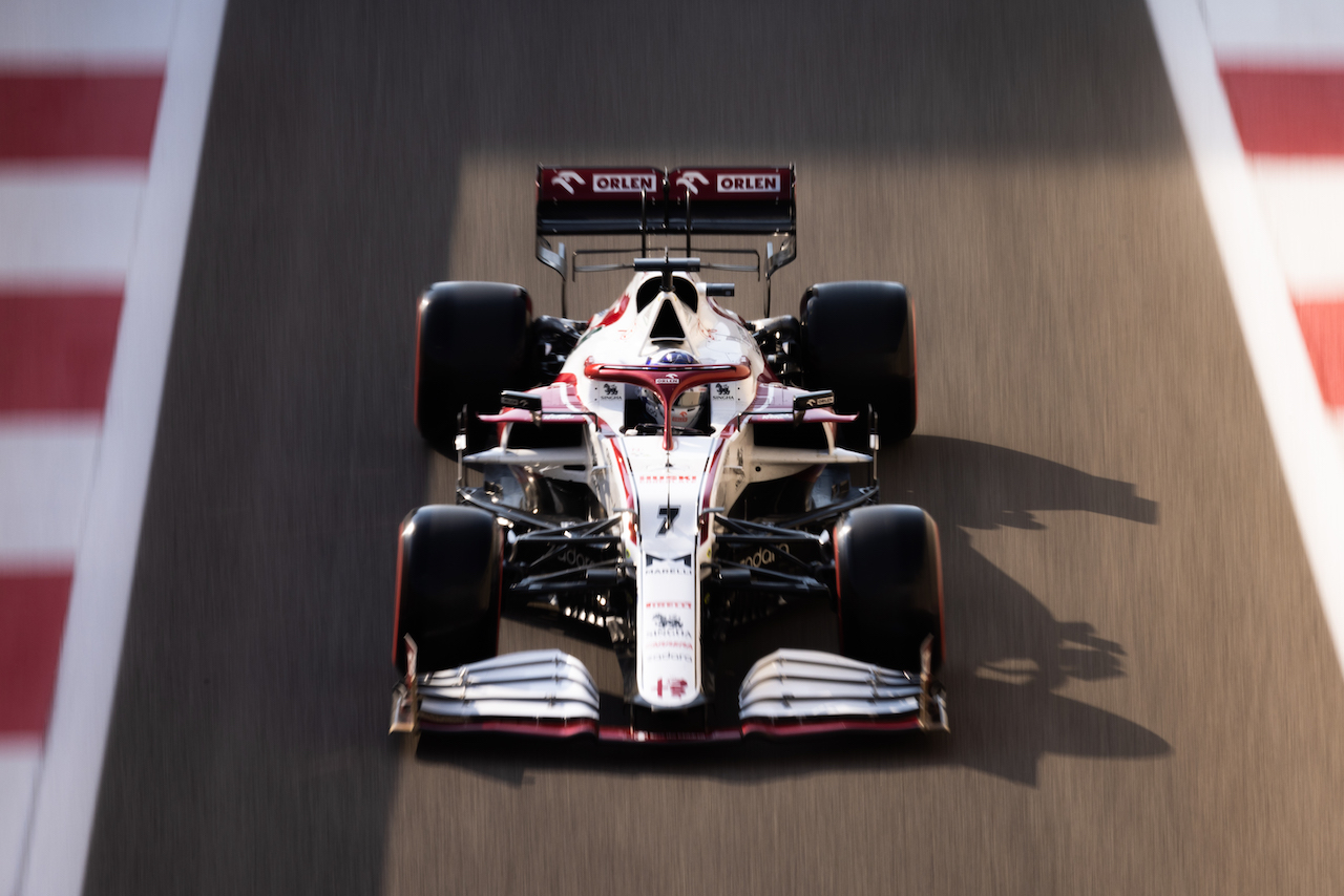 GP ABU DHABI, Kimi Raikkonen (FIN) Alfa Romeo Racing C41.
11.12.2021. Formula 1 World Championship, Rd 22, Abu Dhabi Grand Prix, Yas Marina Circuit, Abu Dhabi, Qualifiche Day.
- www.xpbimages.com, EMail: requests@xpbimages.com © Copyright: Bearne / XPB Images