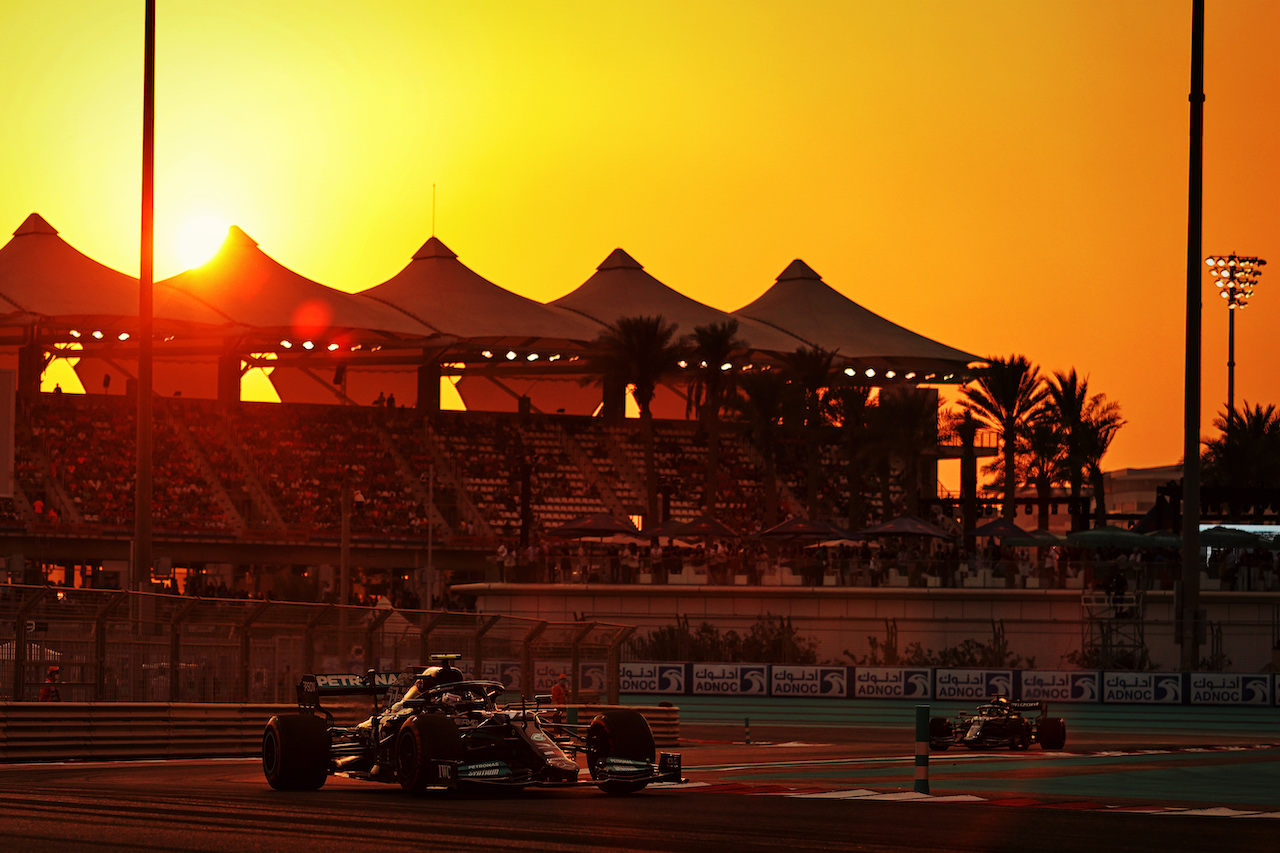 GP ABU DHABI, Valtteri Bottas (FIN) Mercedes AMG F1 W12.
11.12.2021. Formula 1 World Championship, Rd 22, Abu Dhabi Grand Prix, Yas Marina Circuit, Abu Dhabi, Qualifiche Day.
- www.xpbimages.com, EMail: requests@xpbimages.com © Copyright: Moy / XPB Images