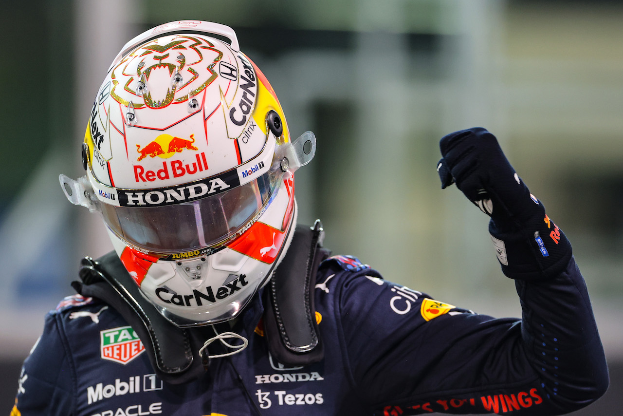 GP ABU DHABI, Max Verstappen (NLD), Red Bull Racing 
11.12.2021. Formula 1 World Championship, Rd 22, Abu Dhabi Grand Prix, Yas Marina Circuit, Abu Dhabi, Qualifiche Day.
- www.xpbimages.com, EMail: requests@xpbimages.com © Copyright: Charniaux / XPB Images