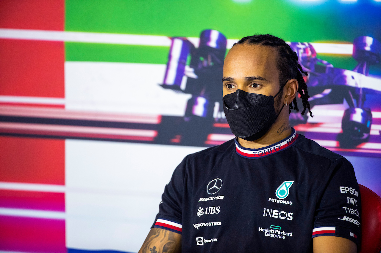 GP ABU DHABI, Lewis Hamilton (GBR) Mercedes AMG F1 in the post qualifying FIA Press Conference.
11.12.2021. Formula 1 World Championship, Rd 22, Abu Dhabi Grand Prix, Yas Marina Circuit, Abu Dhabi, Qualifiche Day.
- www.xpbimages.com, EMail: requests@xpbimages.com © Copyright: FIA Pool Image for Editorial Use Only