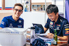 GP ABU DHABI, (L to R): George Russell (GBR) Williams Racing with Alexander Albon (THA) Red Bull Racing Reserve e Development Driver.
11.12.2021. Formula 1 World Championship, Rd 22, Abu Dhabi Grand Prix, Yas Marina Circuit, Abu Dhabi, Qualifiche Day.
- www.xpbimages.com, EMail: requests@xpbimages.com © Copyright: Bearne / XPB Images