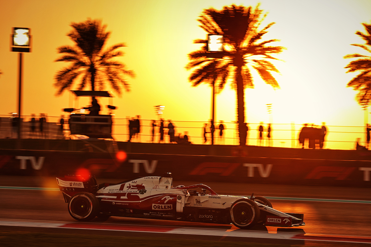 GP ABU DHABI, Kimi Raikkonen (FIN) Alfa Romeo Racing C41.
10.12.2021. Formula 1 World Championship, Rd 22, Abu Dhabi Grand Prix, Yas Marina Circuit, Abu Dhabi, Practice Day.
- www.xpbimages.com, EMail: requests@xpbimages.com © Copyright: Batchelor / XPB Images