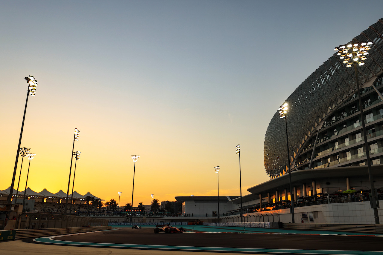 GP ABU DHABI, Charles Leclerc (FRA), Ferrari 
10.12.2021. Formula 1 World Championship, Rd 22, Abu Dhabi Grand Prix, Yas Marina Circuit, Abu Dhabi, Practice Day.
- www.xpbimages.com, EMail: requests@xpbimages.com © Copyright: Charniaux / XPB Images