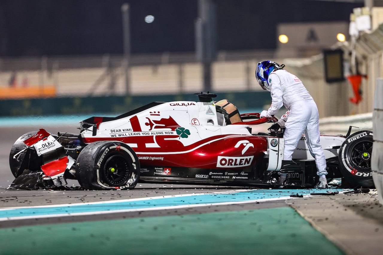 GP ABU DHABI, Kimi Raikkonen (FIN), Alfa Romeo Racing 
10.12.2021. Formula 1 World Championship, Rd 22, Abu Dhabi Grand Prix, Yas Marina Circuit, Abu Dhabi, Practice Day.
- www.xpbimages.com, EMail: requests@xpbimages.com © Copyright: Charniaux / XPB Images