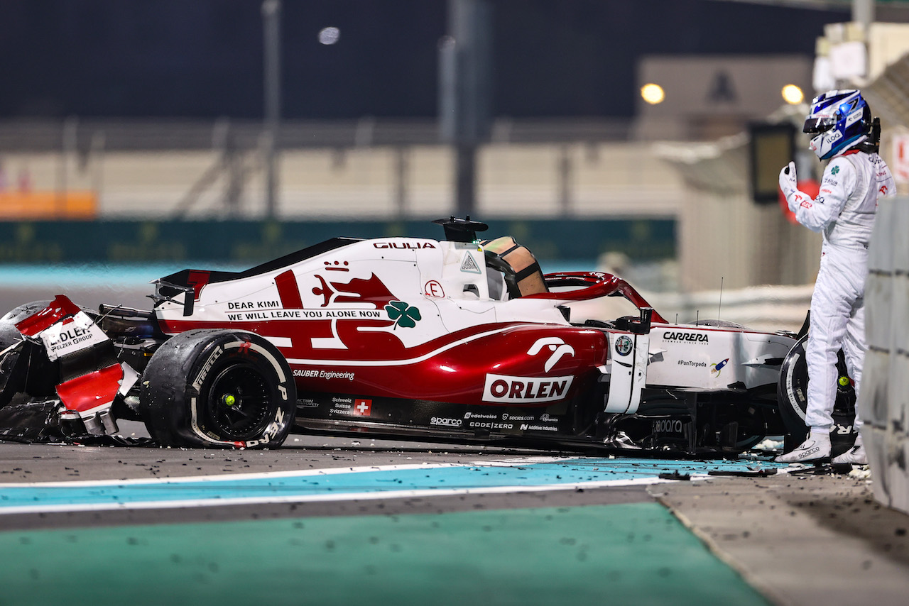 GP ABU DHABI, Kimi Raikkonen (FIN), Alfa Romeo Racing 
10.12.2021. Formula 1 World Championship, Rd 22, Abu Dhabi Grand Prix, Yas Marina Circuit, Abu Dhabi, Practice Day.
- www.xpbimages.com, EMail: requests@xpbimages.com ¬© Copyright: Charniaux / XPB Images