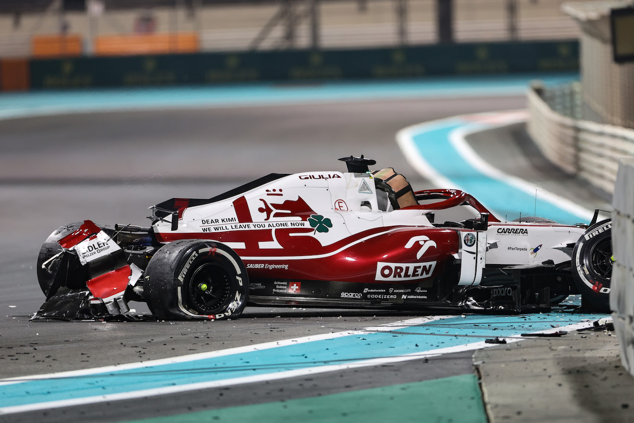 GP ABU DHABI, Kimi Raikkonen (FIN), Alfa Romeo Racing 
10.12.2021. Formula 1 World Championship, Rd 22, Abu Dhabi Grand Prix, Yas Marina Circuit, Abu Dhabi, Practice Day.
- www.xpbimages.com, EMail: requests@xpbimages.com ¬© Copyright: Charniaux / XPB Images